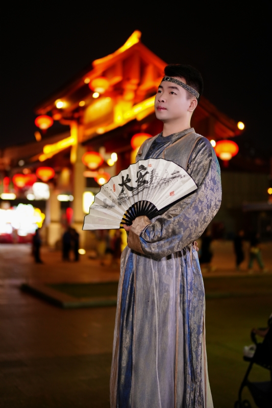 细辉的第一张照片--英德认干亲服务网