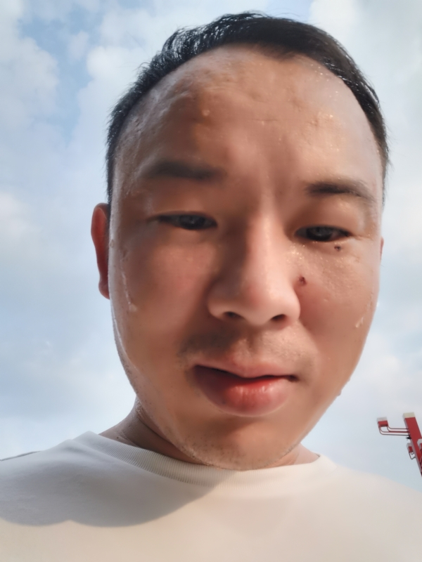 唐老鸭的第一张照片--英德认干亲服务网