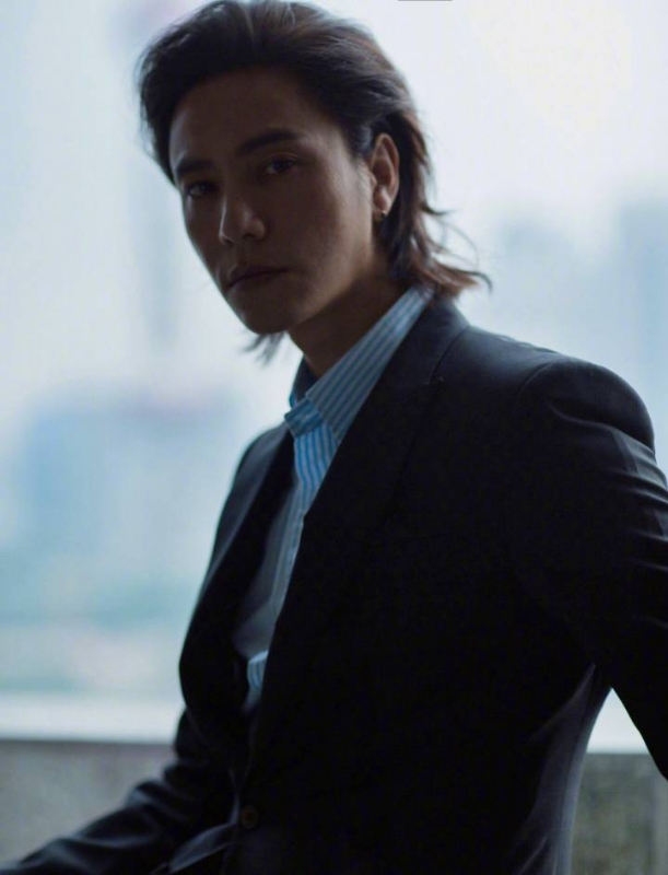 李嘉廷的第三张照片--英德认干亲服务网