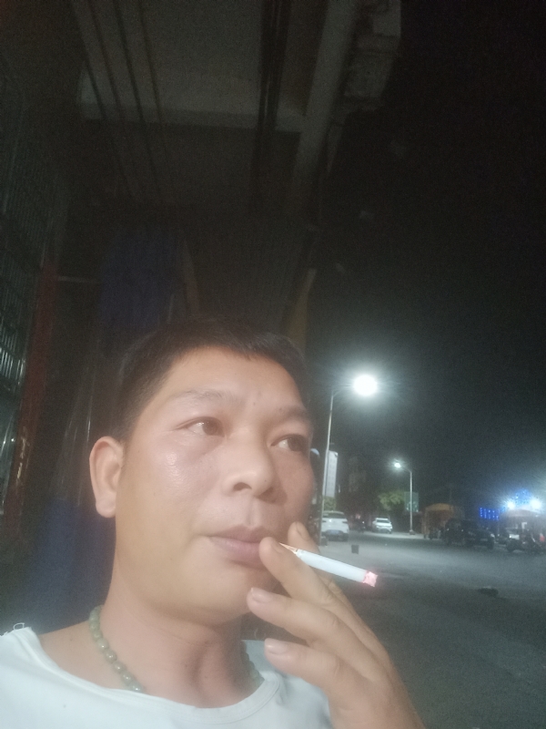 善解人意的第一张照片--英德认干亲服务网